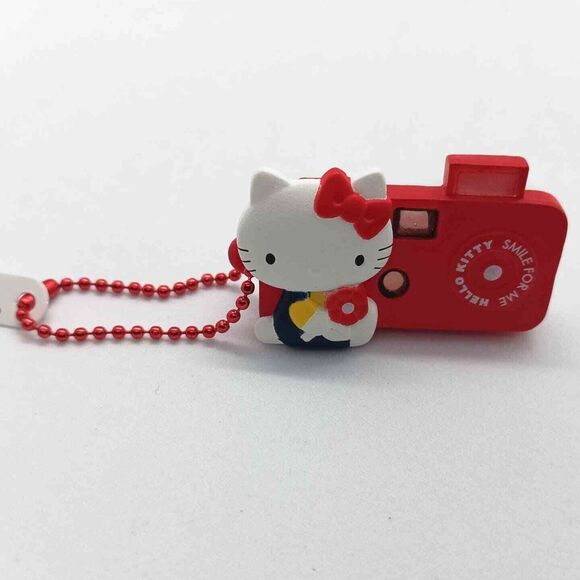Hello kitty mini camera keychain - Picture 3 of 5